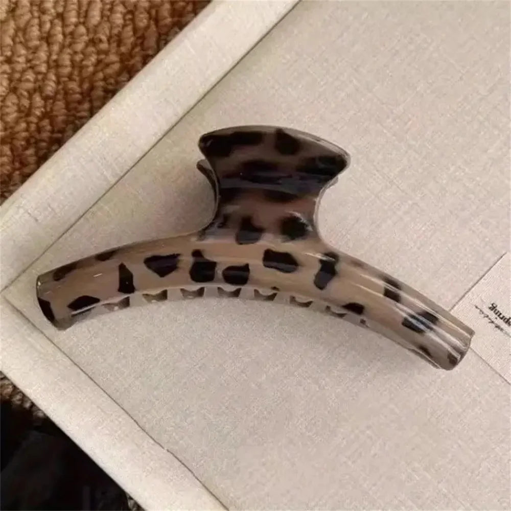 Velvetide tortoiseshell claw clip